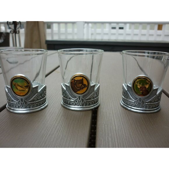 FRANKLIN MINT SPORTSMAN FISH GAME 12 PC Shot Glass - Picture 7 of 8